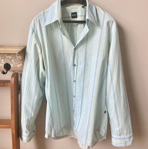 Hugo Boss button down shirt large